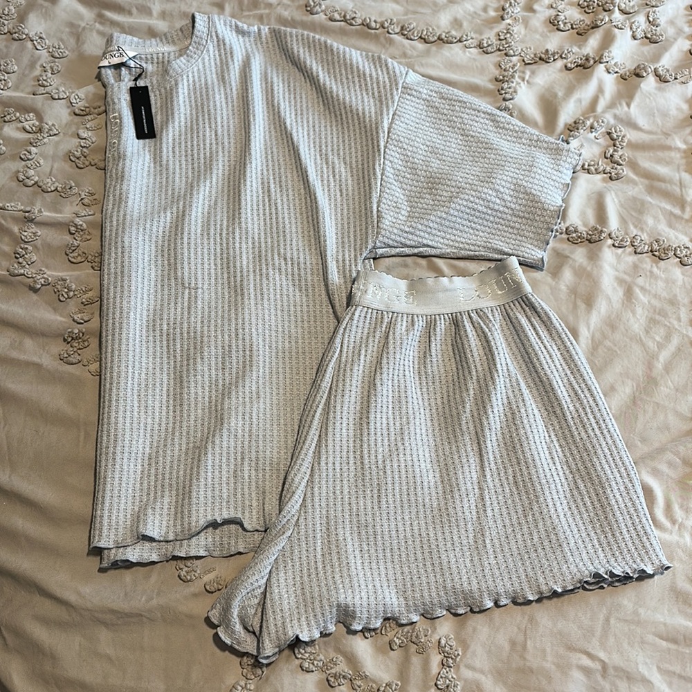 Lounge Set